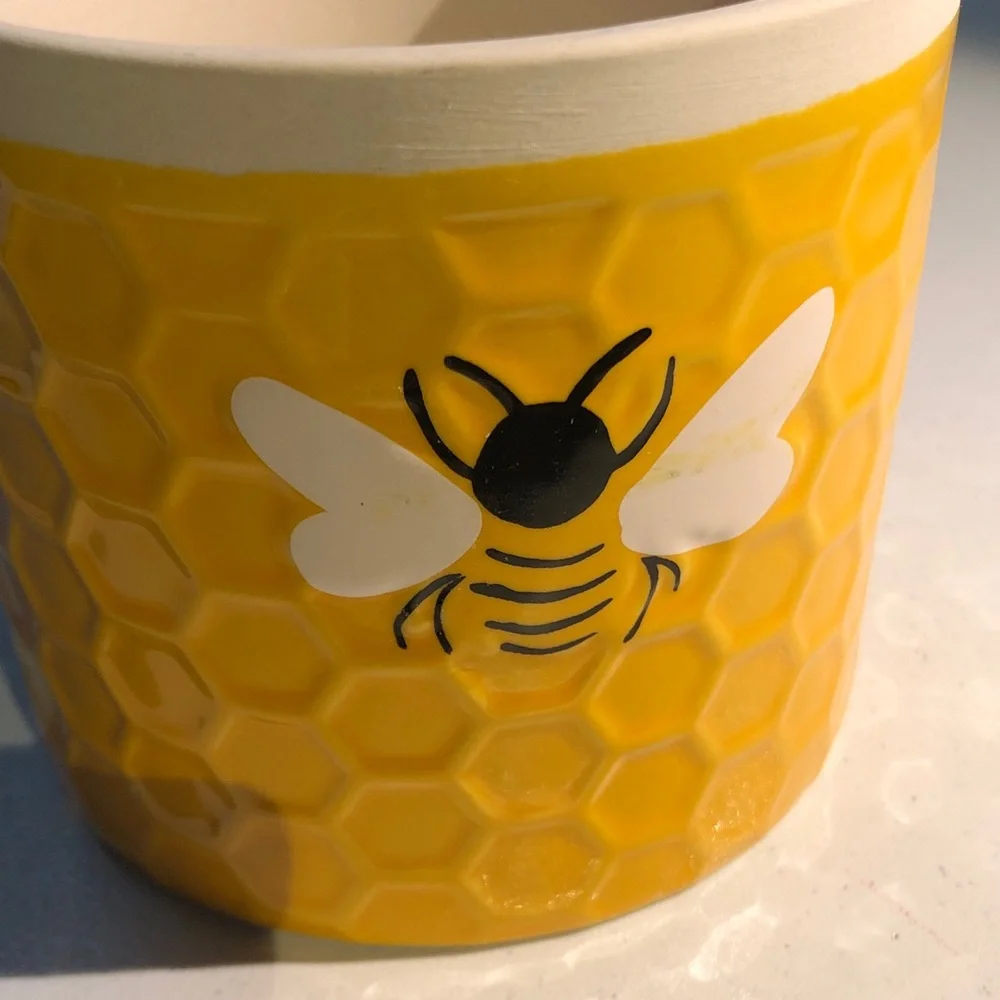 Yellow Bee Ceramic planter pot pencil holder trinket holders